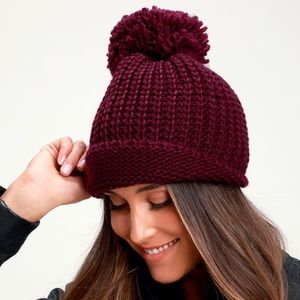 Evereve Maroon Puff Ball Hat